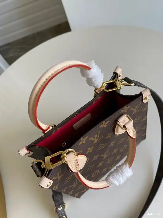 PLAT LOUIS PETIT SAC VUITTON 0613